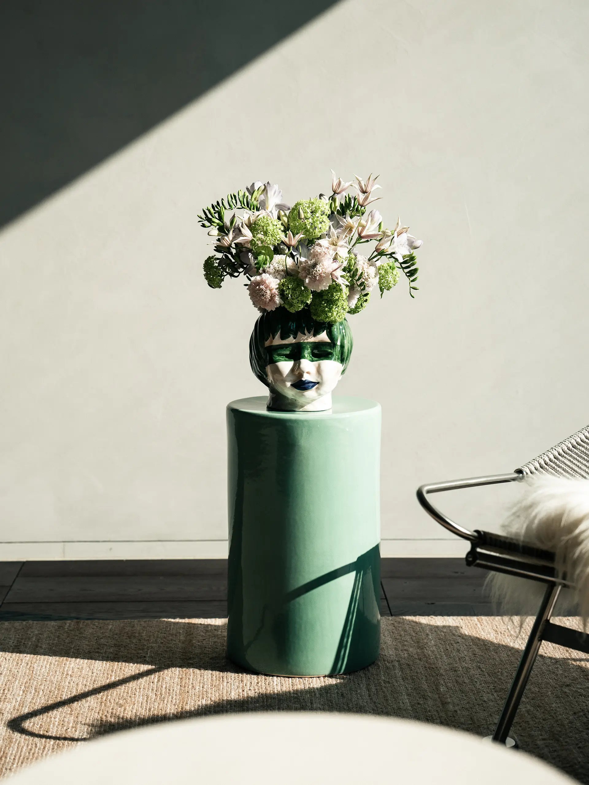 Marvellous Mary vaas