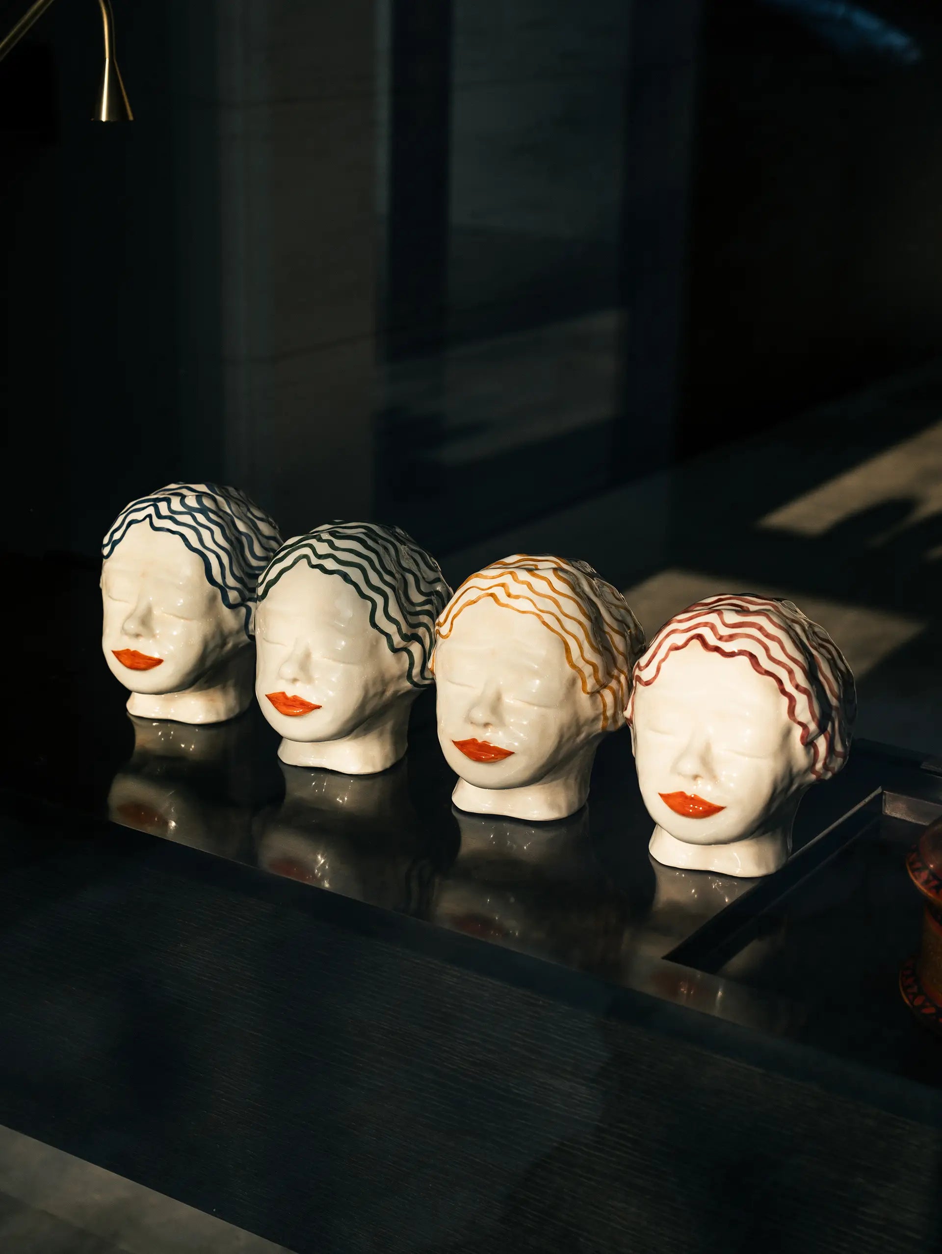 Swimming Charlotte gebroken wit