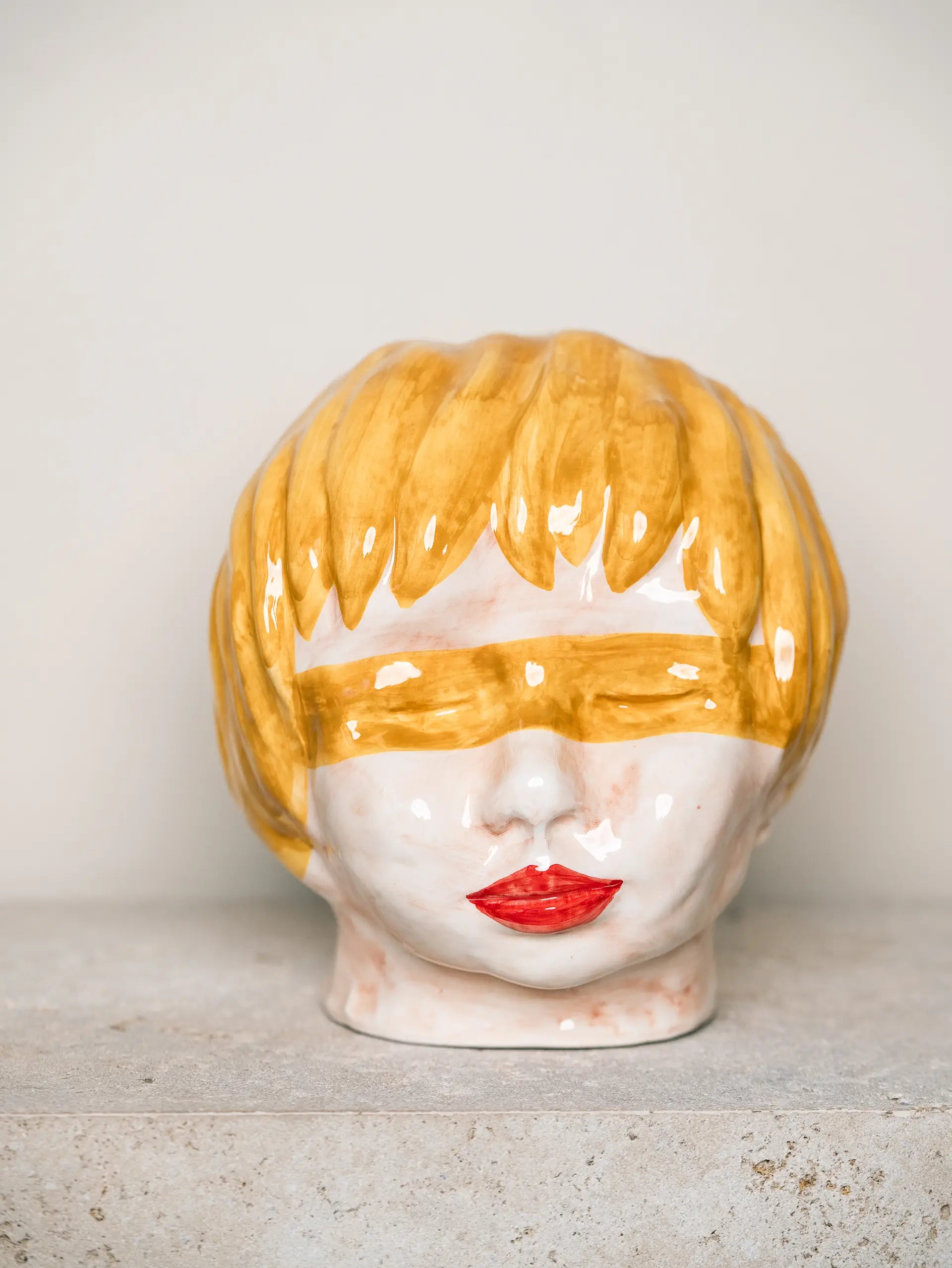 Marvellous Mary geel