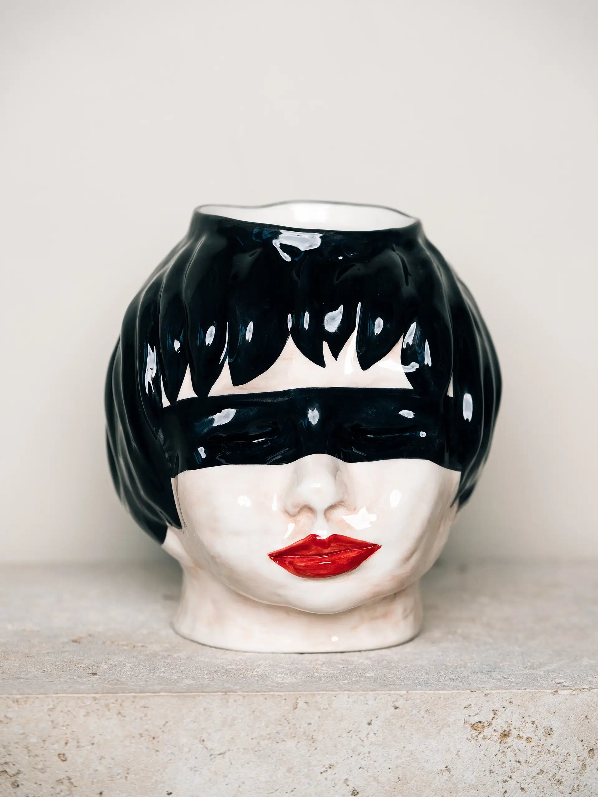 Marvellous Mary vaas