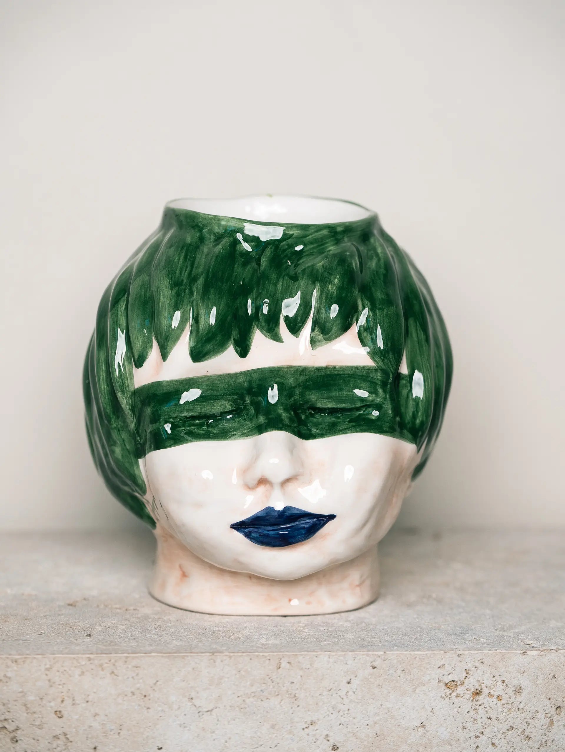 Marvellous Mary vaas