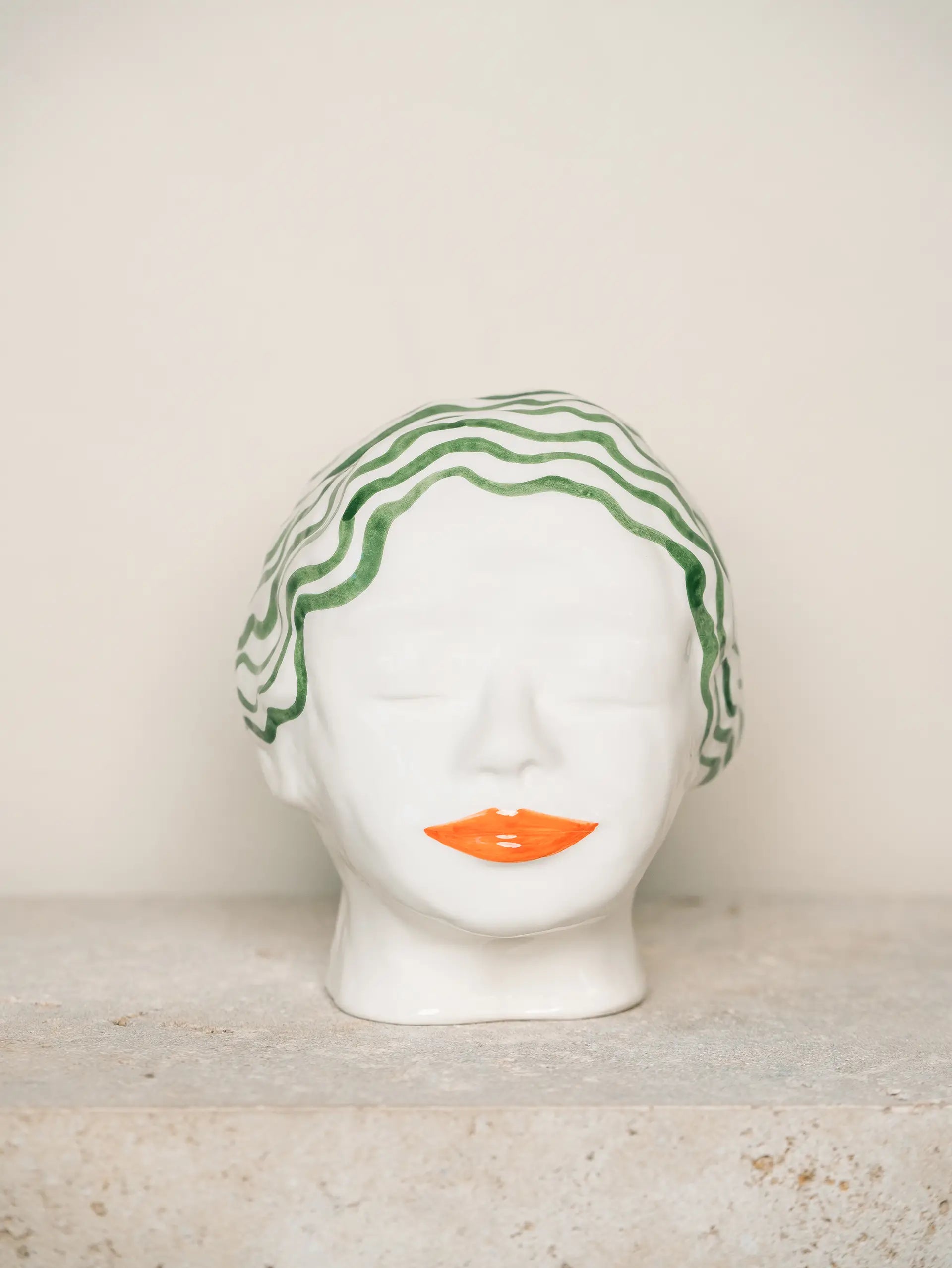 Swimming Charlotte wit