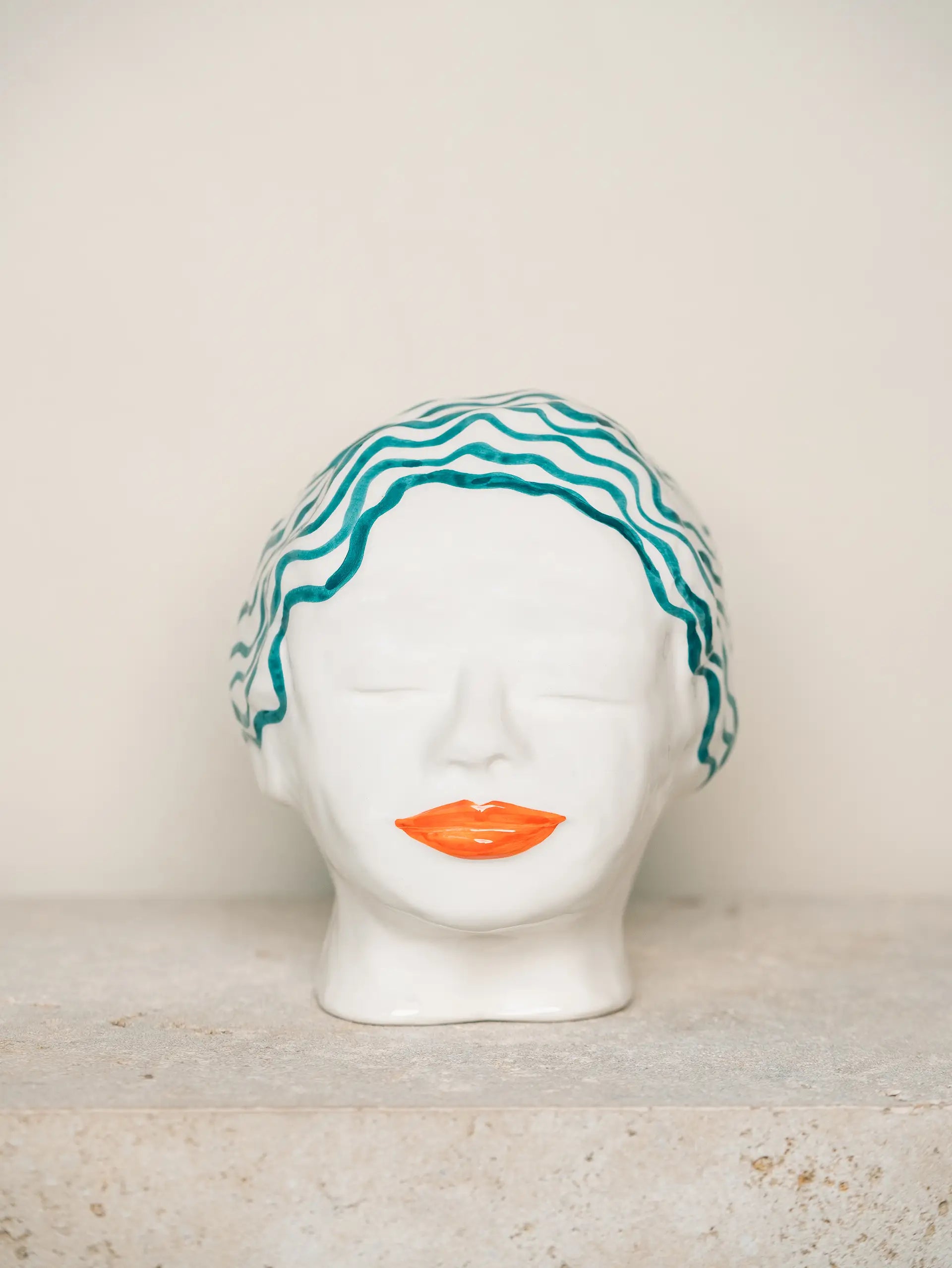 Swimming Charlotte wit